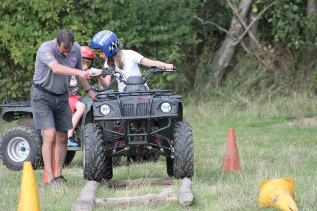  Recibir instrucción de uno de nuestros instructores experimentados 